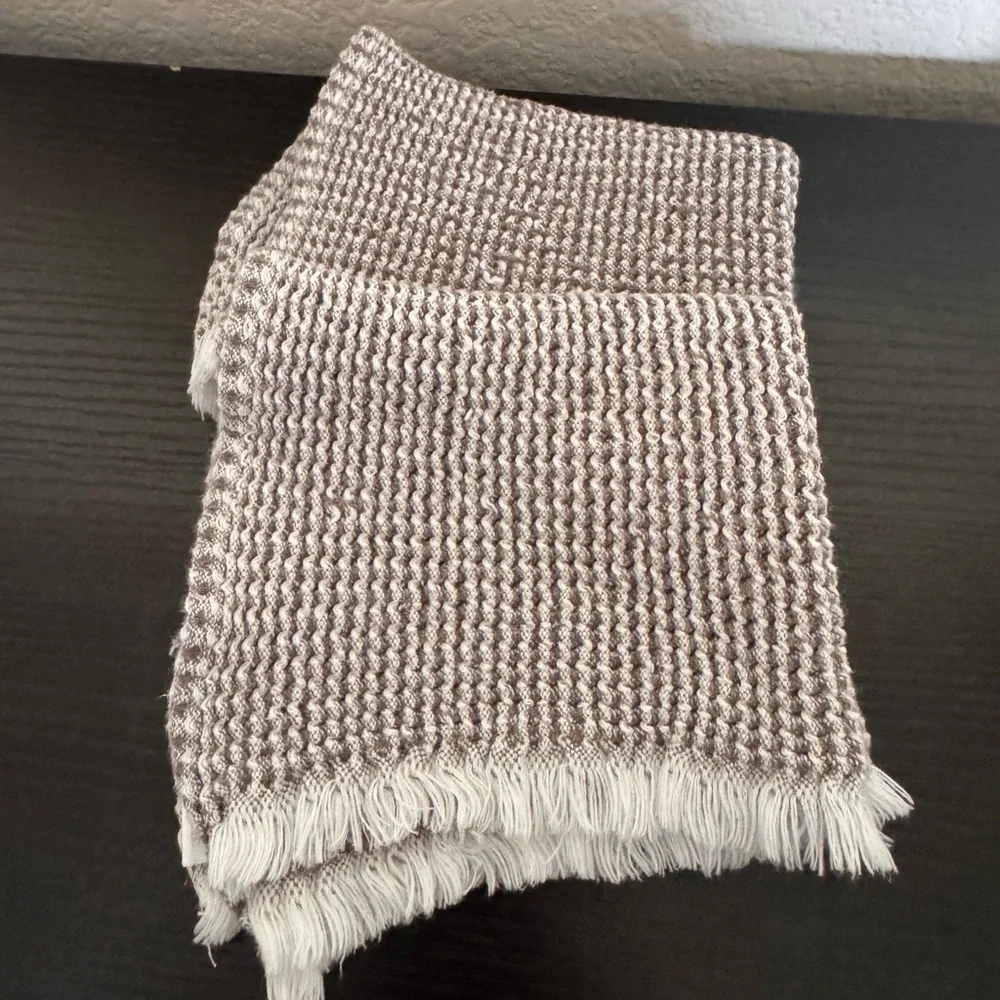 Vintage set of 2 waffle towels from H&M 100% cotton
